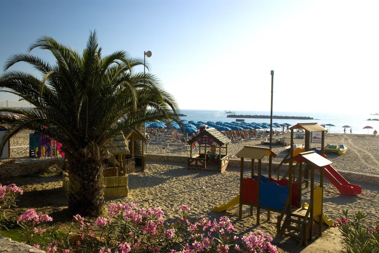 Hotel Dino San Benedetto del Tronto Extérieur photo
